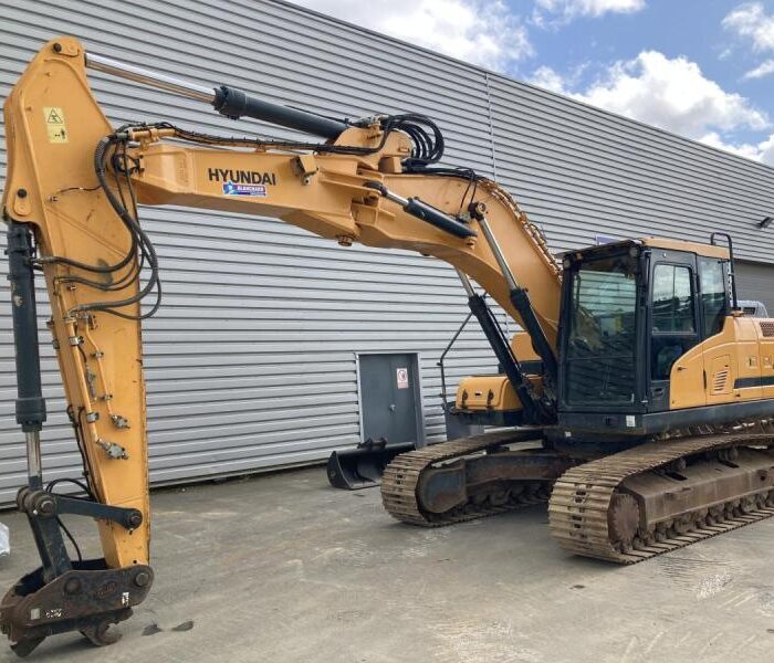 Pelle à chenilles Hyundai HX220L