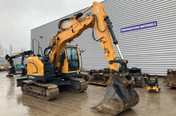 elle à chenilles Hyundai HX130 LCR