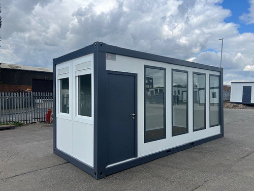 Bureau portable avec de longues fenêtres