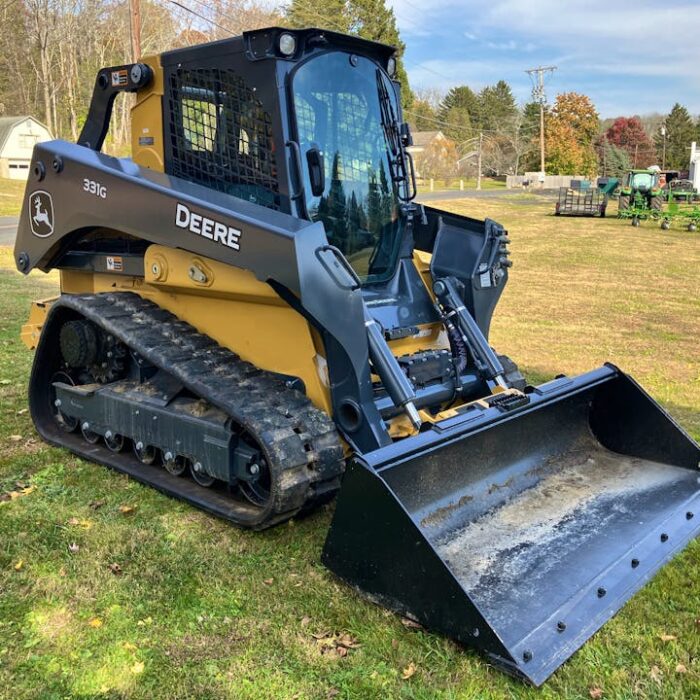 John Deere 331G Année 2023