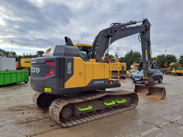 Pelle Volvo EC140EL (2 pieces available)